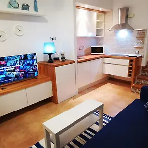 https://villa-orietta.in-canary-islands.com